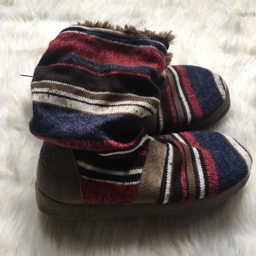 NWT Muk Luks Slipper Shoes - Picture 3 of 6